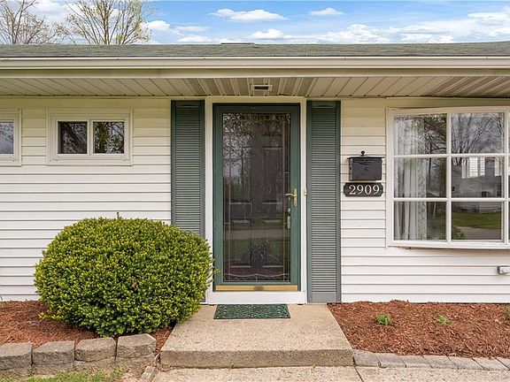 3rd image of 2909 Ghent Ave