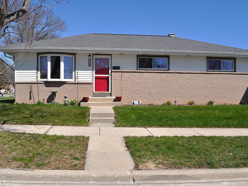 1st image of 1930 W Carrington AVENUE