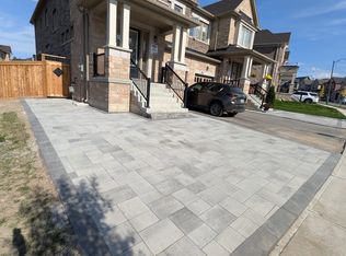 102 Kentledge Ave, East Gwillimbury, ON L9N 0V9