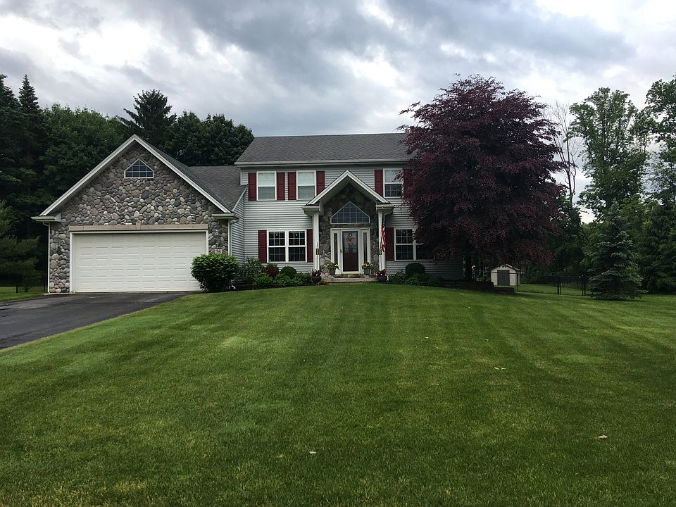 1st image of 36 Ferndale Dr