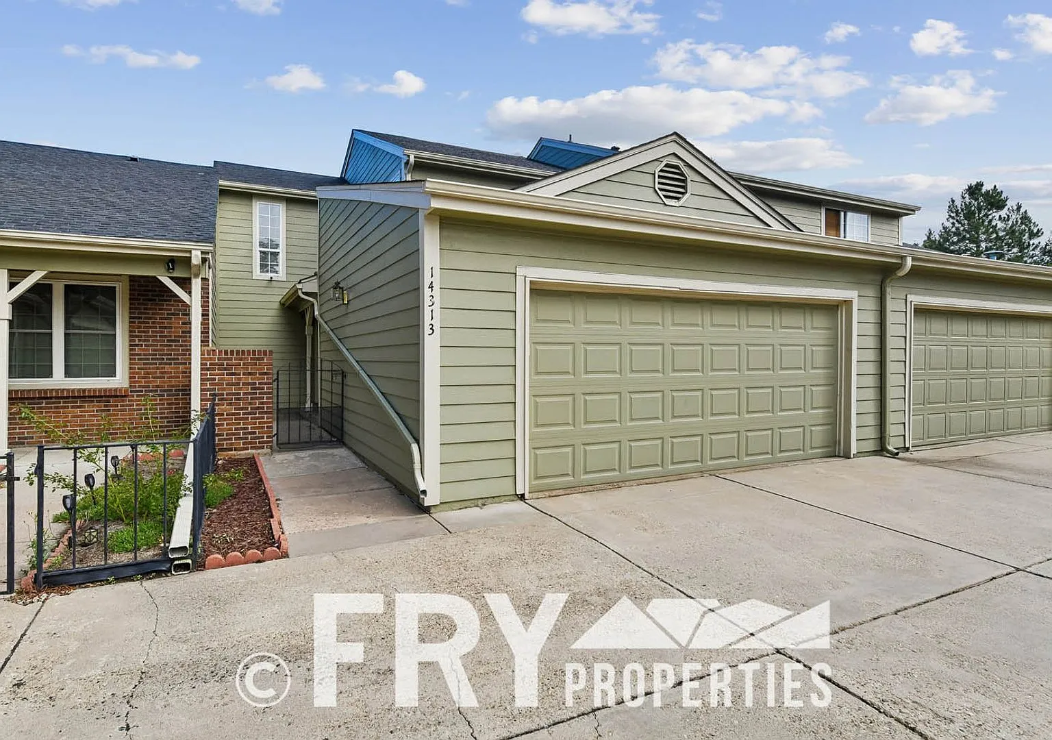 Welcome to 14313 E Warren Place — Photo 1