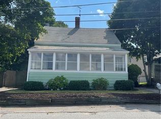 1 Maple Ave, Smithfield, RI 02917