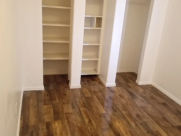 916 W Gilmore St — Photo 11