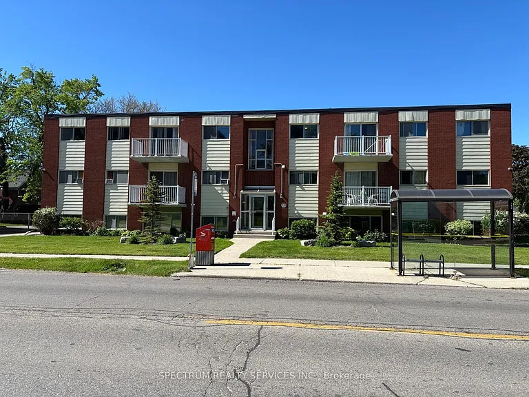 357 Connaught St #5 — Photo 1