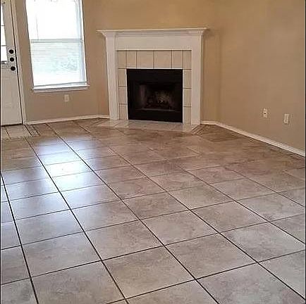 3rd image of 2808 Blackburn Dr