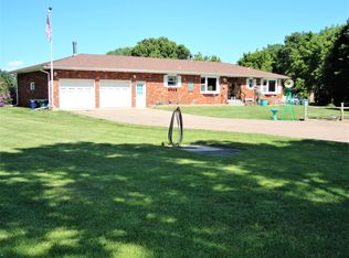 3808 Peninah St, Yankton, SD 57078