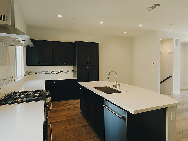 783 E Evelyn Ave — Photo 8