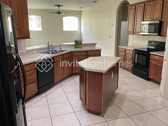 3rd image of 12361 Shadowbrook Ln