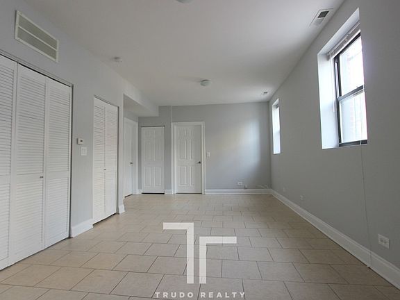 5th image of 7526 N Seeley Ave #7526201