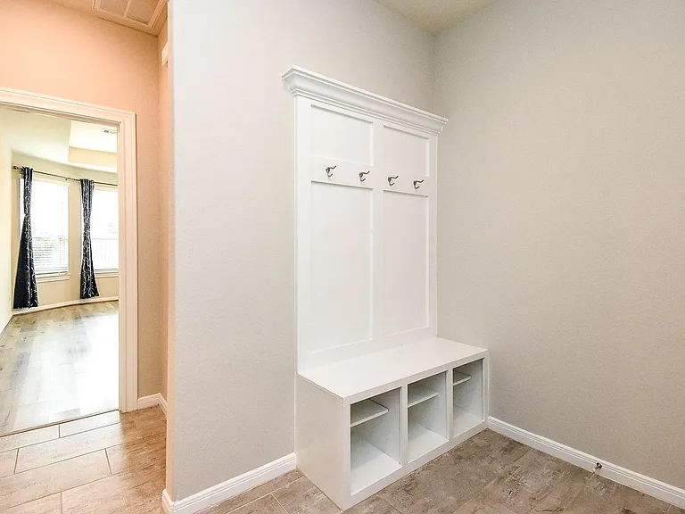 24918 Meadowthorn Crest Ln — Photo 32