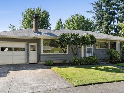 11824 SE Madison St, Portland, OR, 97216