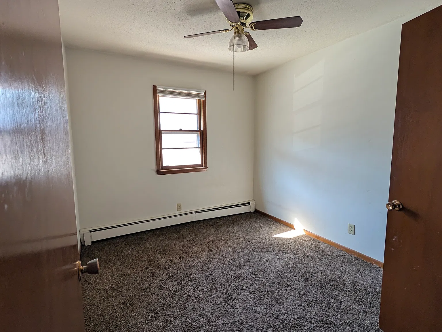 2 bed, $825 — Photo 2
