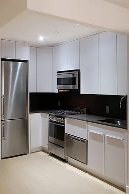 Rented by Metro Loft Management | media 61