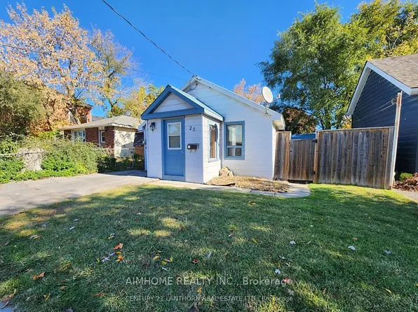 25 Bettes St, Belleville, ON K8N 3W5