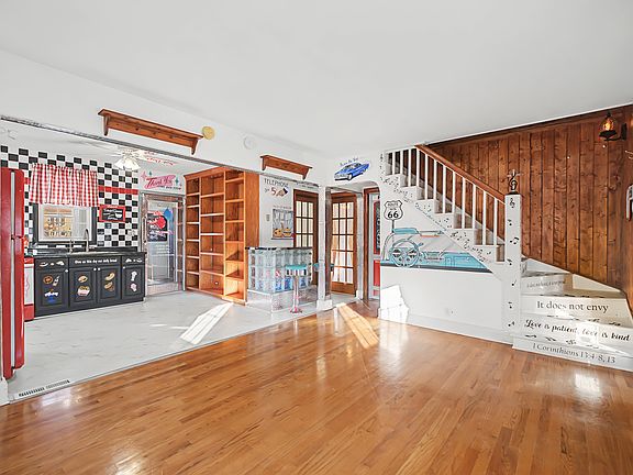 5th image of 880 Bemis Rd