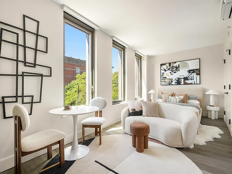 65 Dupont St #802 — Photo 3