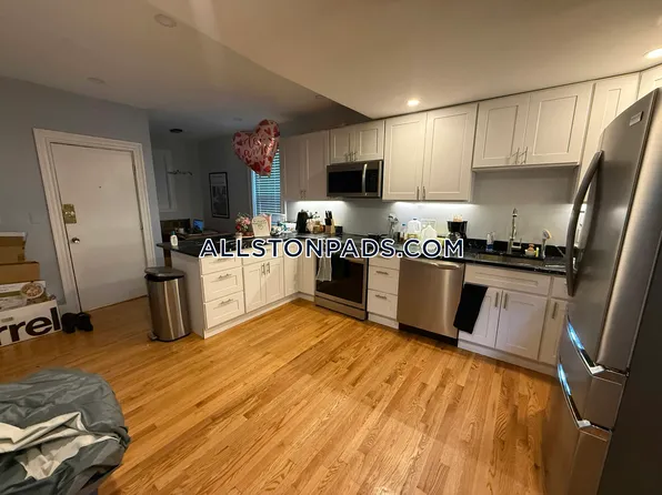 24 Farrington Ave APT 1, Boston, MA 02134