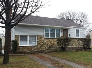 12 Patrician St, Levittown, PA 19057