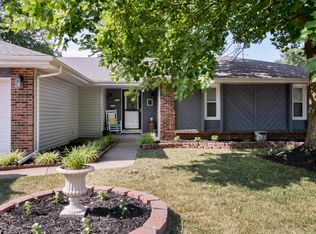 2747 W Westview St, Springfield, MO 65807