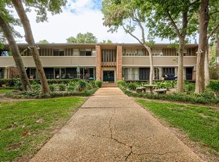 642 S Ripple Creek Dr #642, Houston, TX 77057