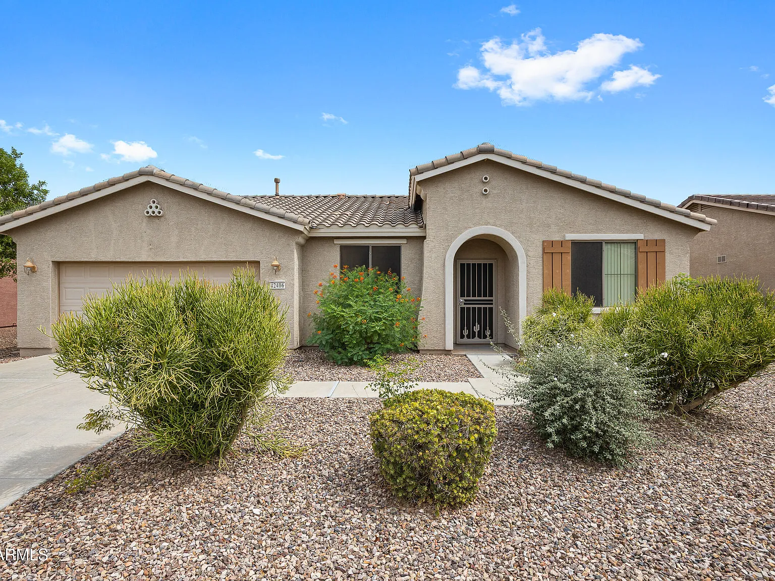 2 bed, 2.0 bath, 1745 sqft, $1,800 — Photo 1