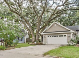 16 Carolina Village Cir, Beaufort, SC 29906