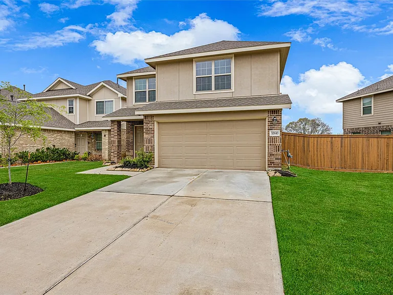 32610 Orchard Haze Dr — Photo 2