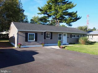 20 Deepgreen Ln, Levittown, PA 19055