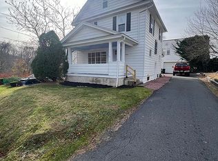 90 Ridge St, Shavertown, PA 18708