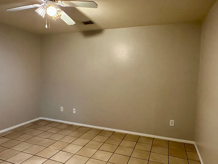 1585 Nichole Woods Dr — Photo 21