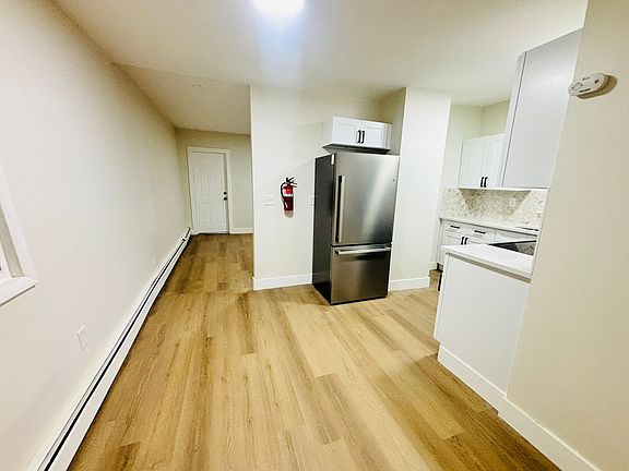 4th image of 281 Belmont Ave #34E
