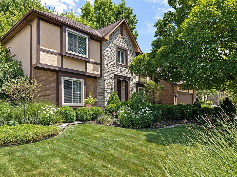 1st image of 1016 Walsingham Ct