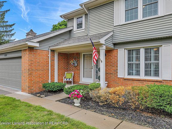 3rd image of 1241 Glenmeadow Ln