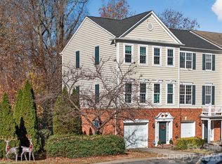 3018 Castleberry Ct, Charlotte, NC 28209