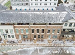 2078 Celadon Dr NE #92, Grand Rapids, MI 49525