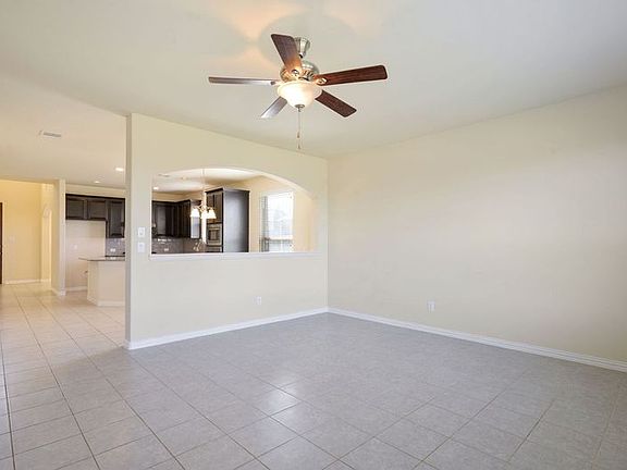 4th image of 4001 Eaton Park Dr