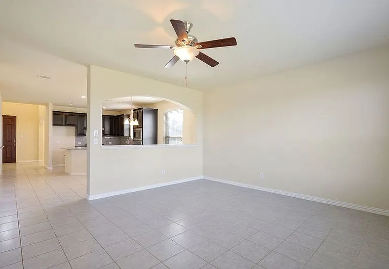 4001 Eaton Park Dr — Photo 4