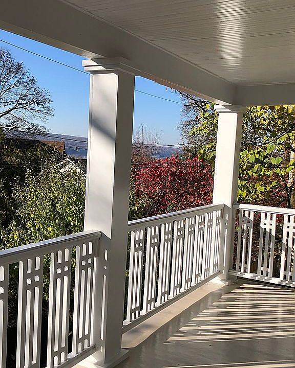 2nd image of 109 Lake St