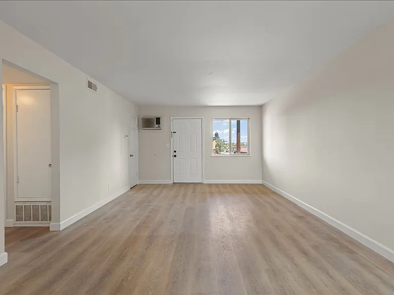 925 Pomeroy Ave — Photo 32