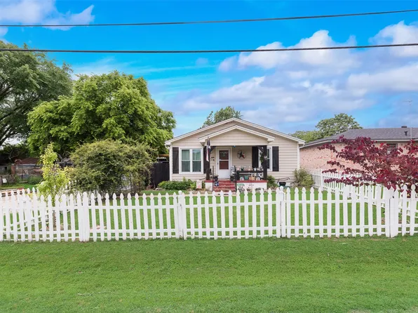405 Pecan St, Forreston, TX 76041