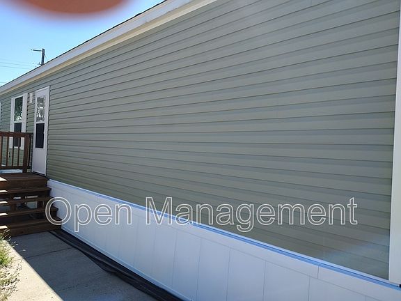2nd image of 118 Erin Ln
