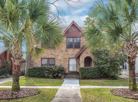 1913 Hawthorne St, Houston, TX