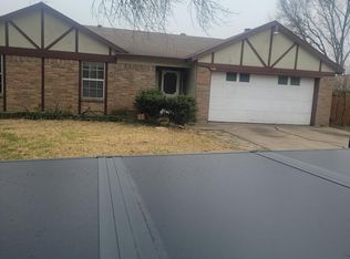 400 Royal Field Dr, Arlington, TX 76011