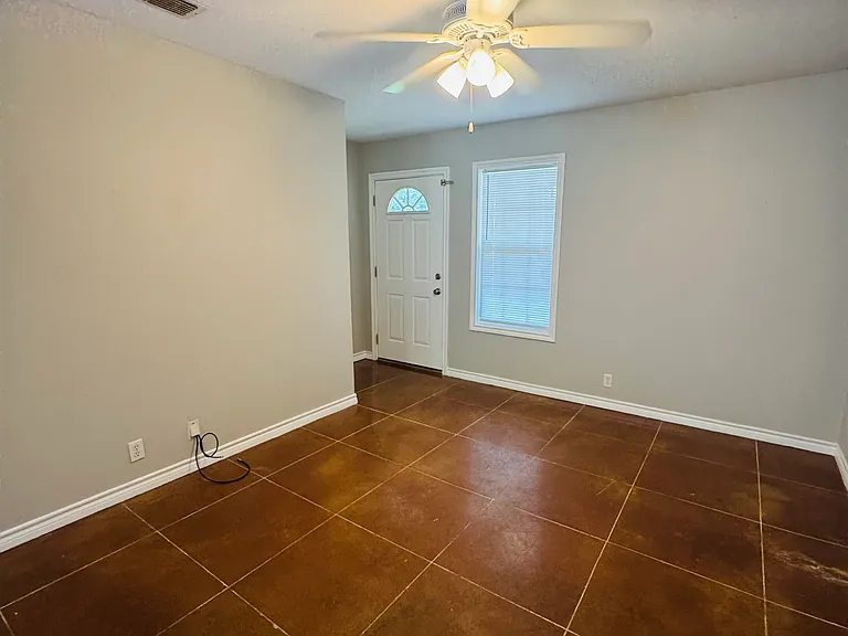 120 Peavine Rd — Photo 2