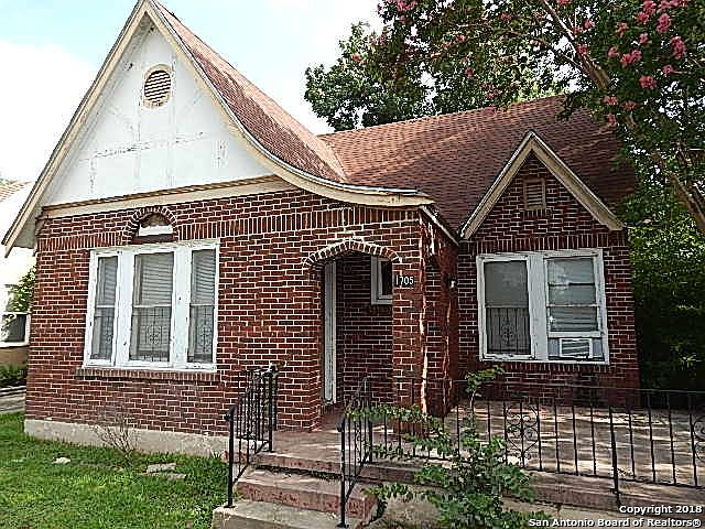 1st image of 1705 W Summit Ave