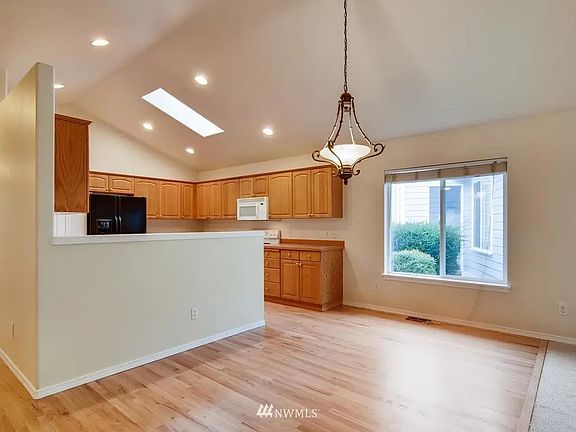 5th image of 21613 65th Avenue Ct E