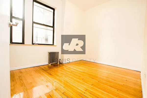 Rented by Jonis Realty | media 5