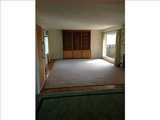 3rd image of 164 Clifford Ave