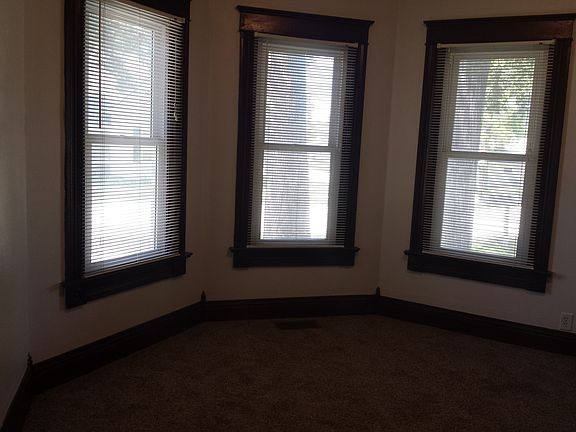 2nd image of 108 Rose Ave SE