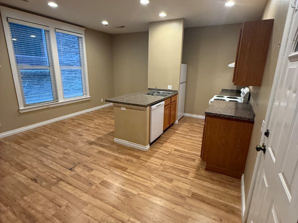 2900 Farragut Ave #1